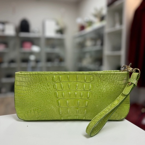 Brahmin Kayla Melbourne Clutch Wristlet - Picture 3 of 4